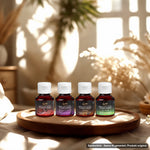 DaniChou Heavenly Harmony Massageöl-Set auf Holztablett im Massage-Setting – Symbolbild, Szene KI-generiert, Produkt original